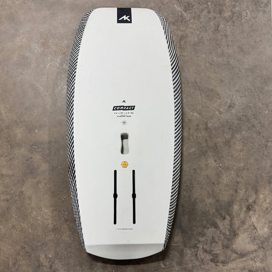 Airush / AK Compact V1 - Reflex Carbon Innegra Wingboard - Demo 4'6" / 58L 40% Off