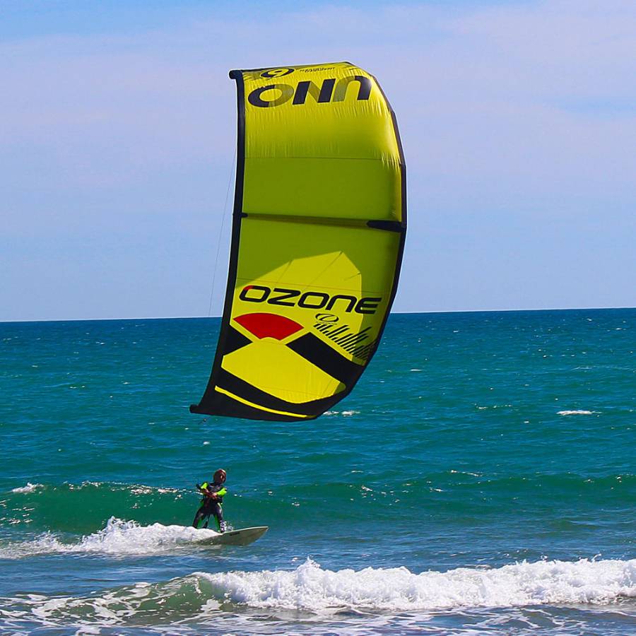 Ozone Uno V2 Inflatable Trainer Kite Only