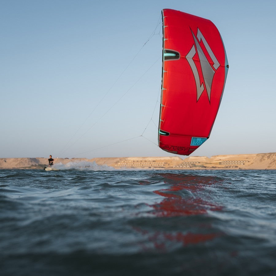  Naish 2024 Pivot Freeride / Wave Kite - 30% Off