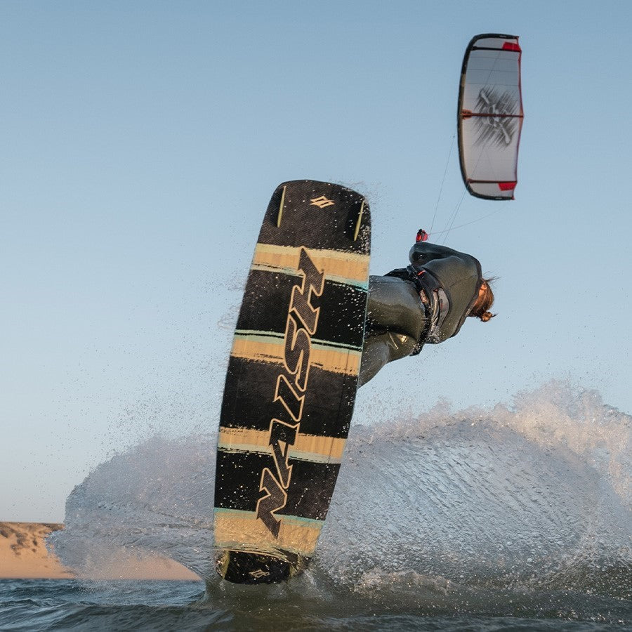  2024 Naish Traverse Freeride \ Freestyle Twintip Kiteboard