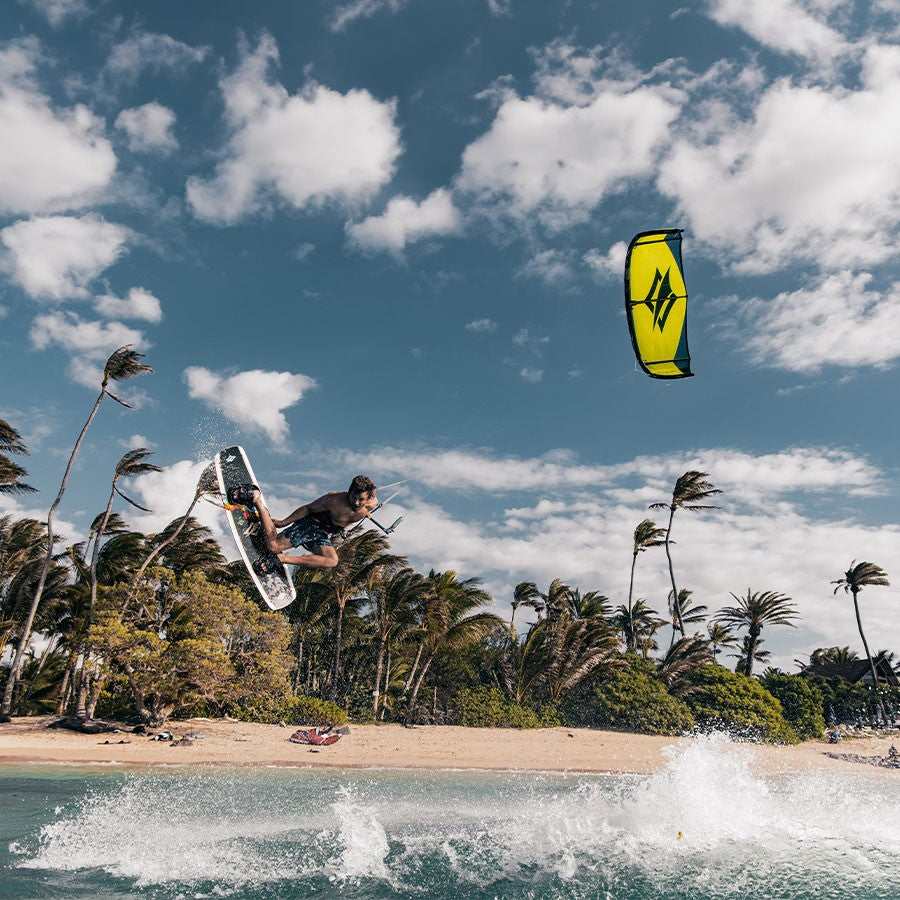  Naish 2025 Pivot Freeride Kite - 25% Off