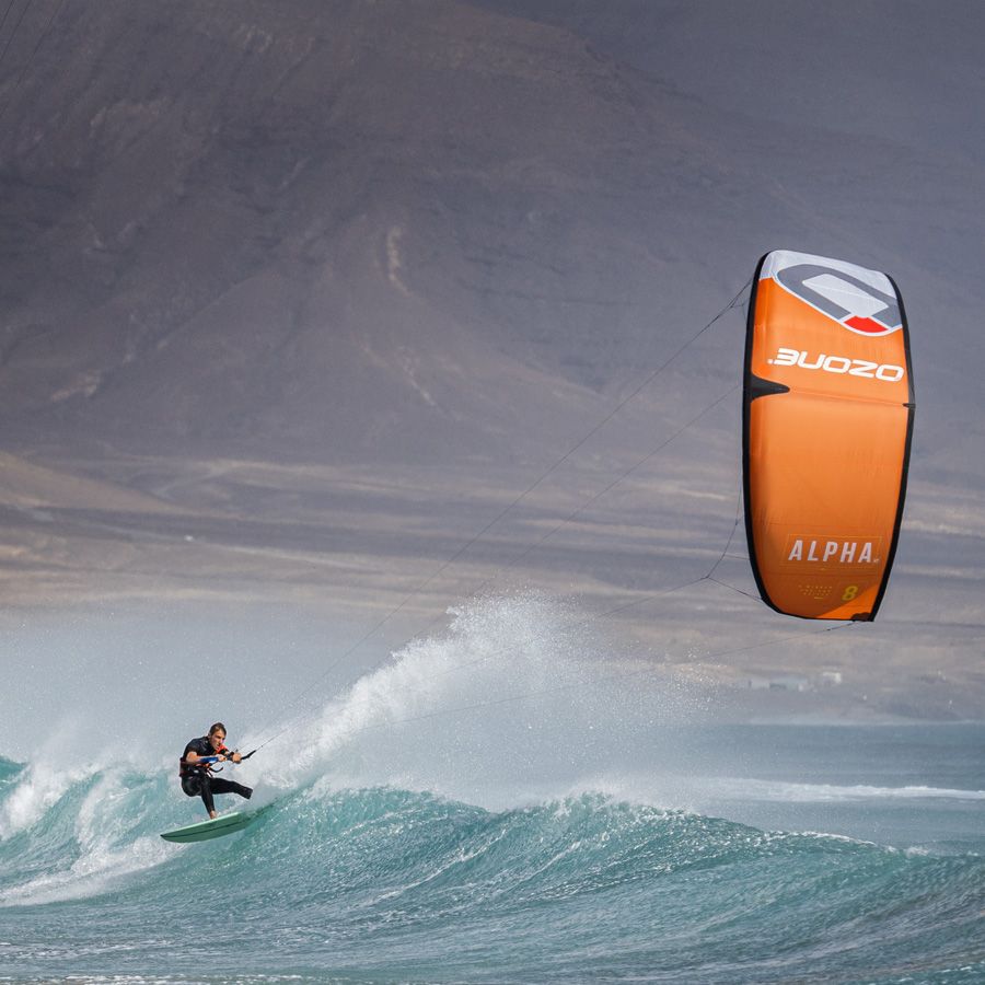  Ozone Alpha V2 Performance Single Strut Kite - 35% Off